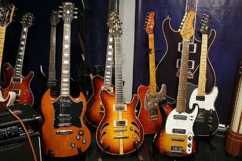 Разные виды гитар
